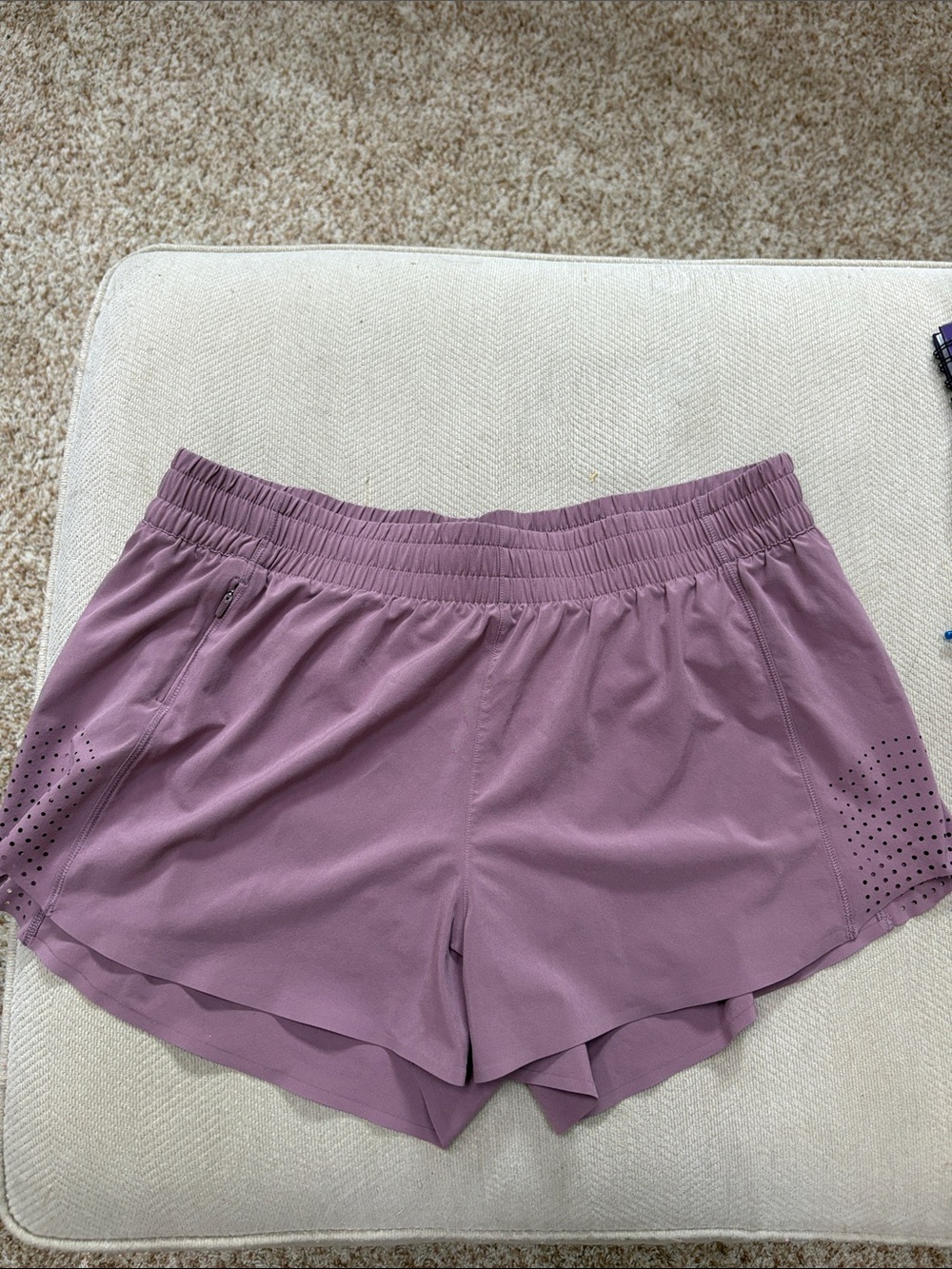 Athleta Mauve Hustle 3 inch Athletic Running Shorts